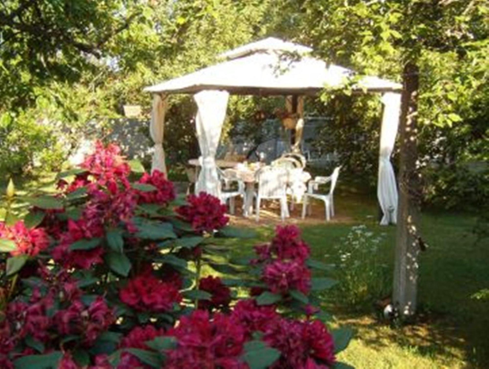 La Longere Des Gillettes Bed & Breakfast Bézenet Eksteriør bilde